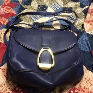 Small shoulder bag, long strap, inside pockets